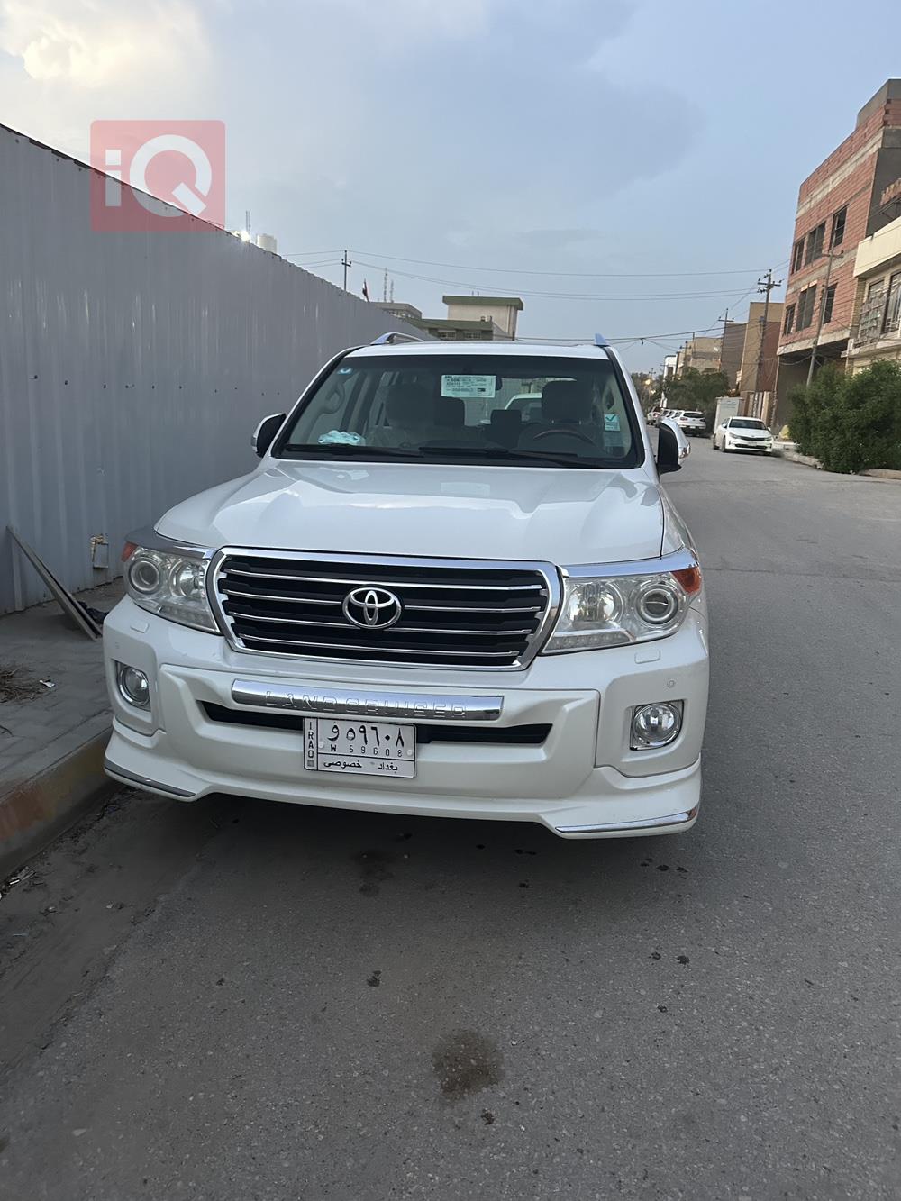 تۆیۆتا لاند کروزەر